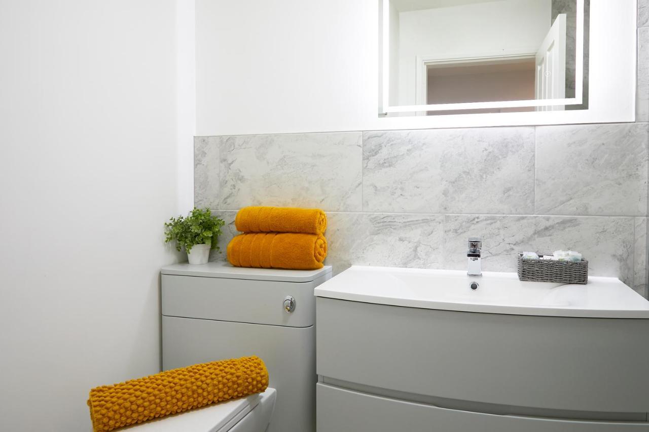 The Coach House Apartment, Dog Friendly With Patio Area, Yorkshire Coast Lets. *