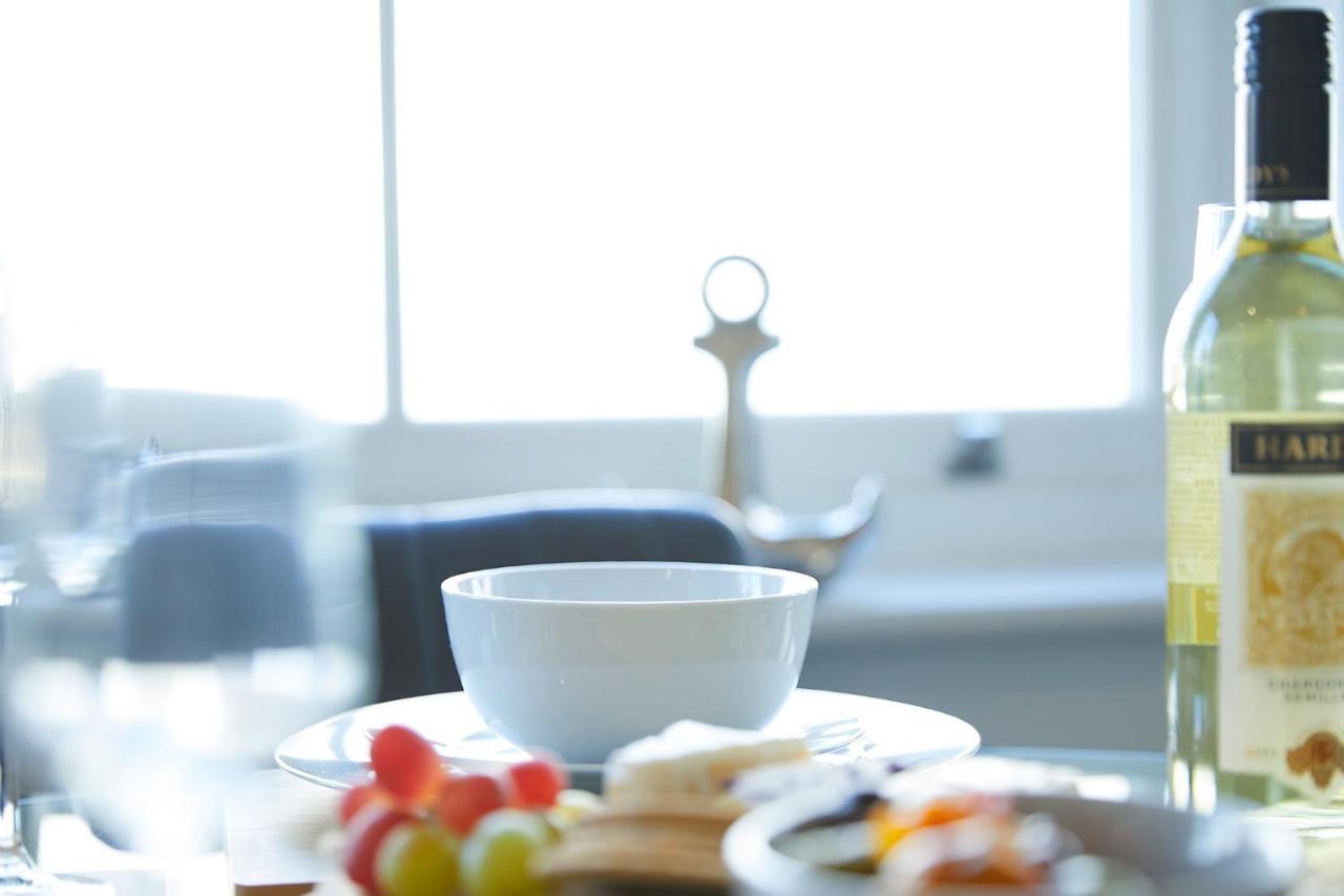 Sea View Serenity, Breath Taking Sea View Sleeps 4, Yorkshire Coast Lets *