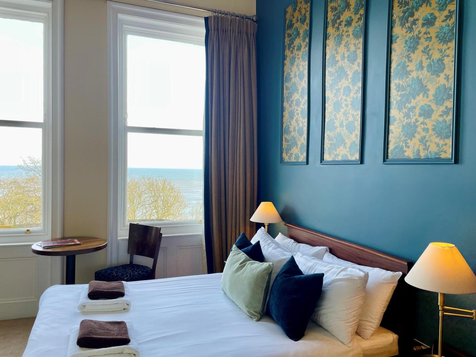 Weston Hotel 3*