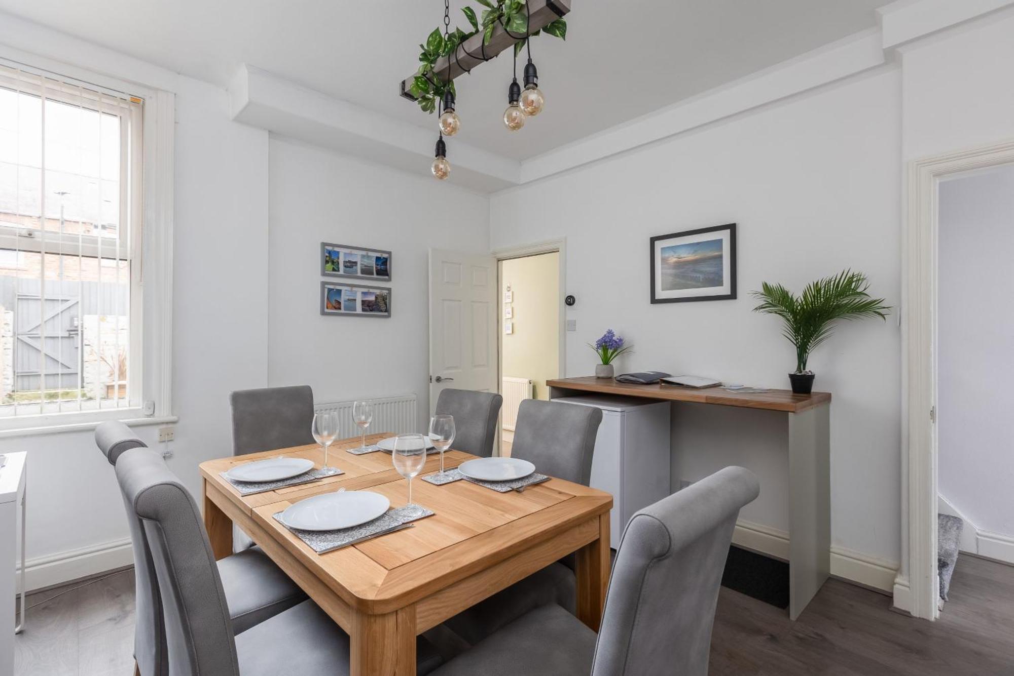 Holiday home Coastal Escape Close To North Bay- Pet Friendly