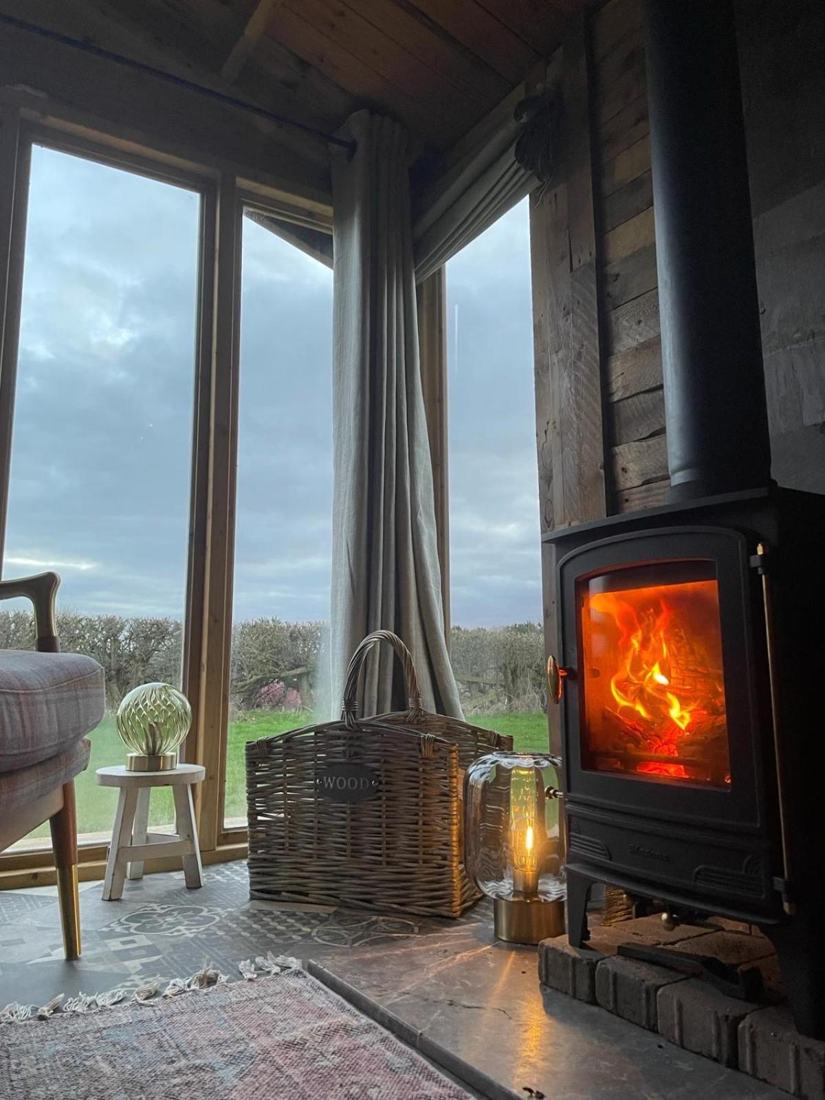The Deer Hut At Carr House Farm Campsite