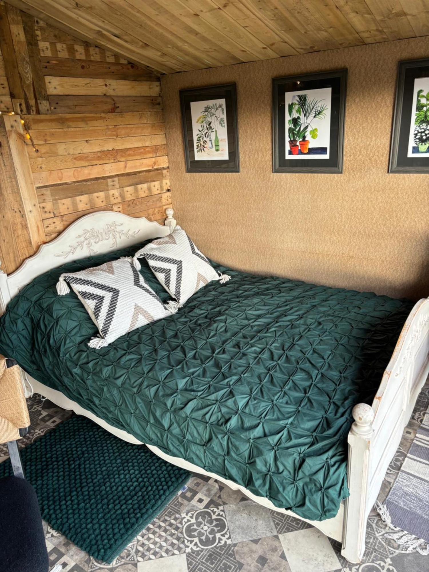 The Deer Hut At Carr House Farm