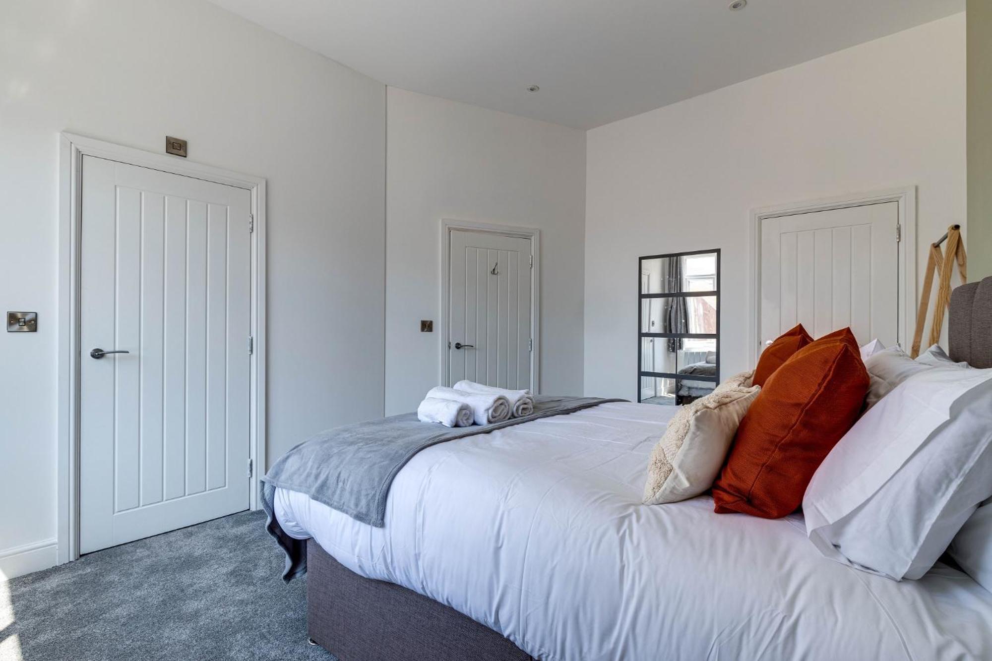 No 2 At Empire 39 Apartment