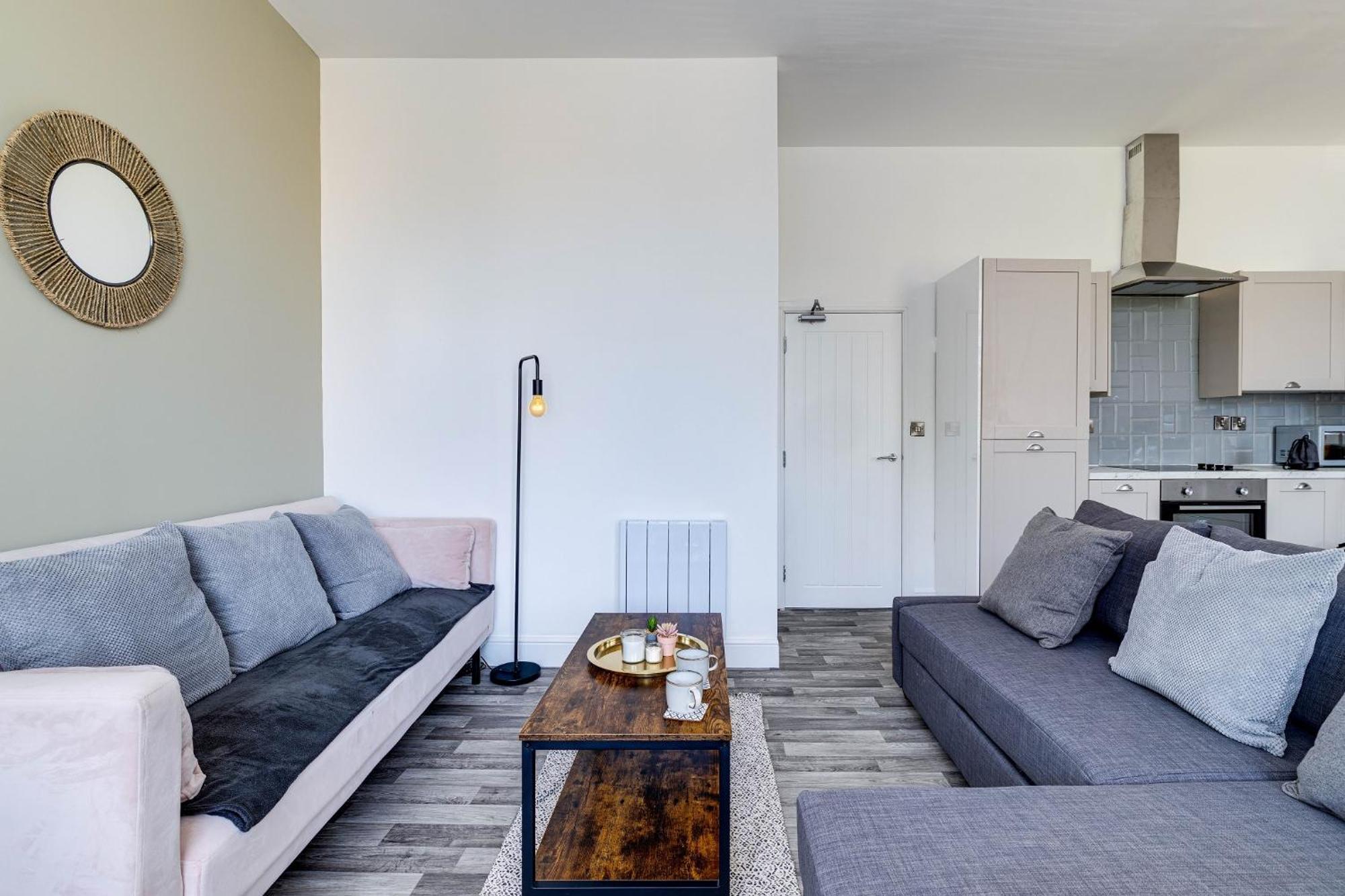 No 2 At Empire 39 Apartment
