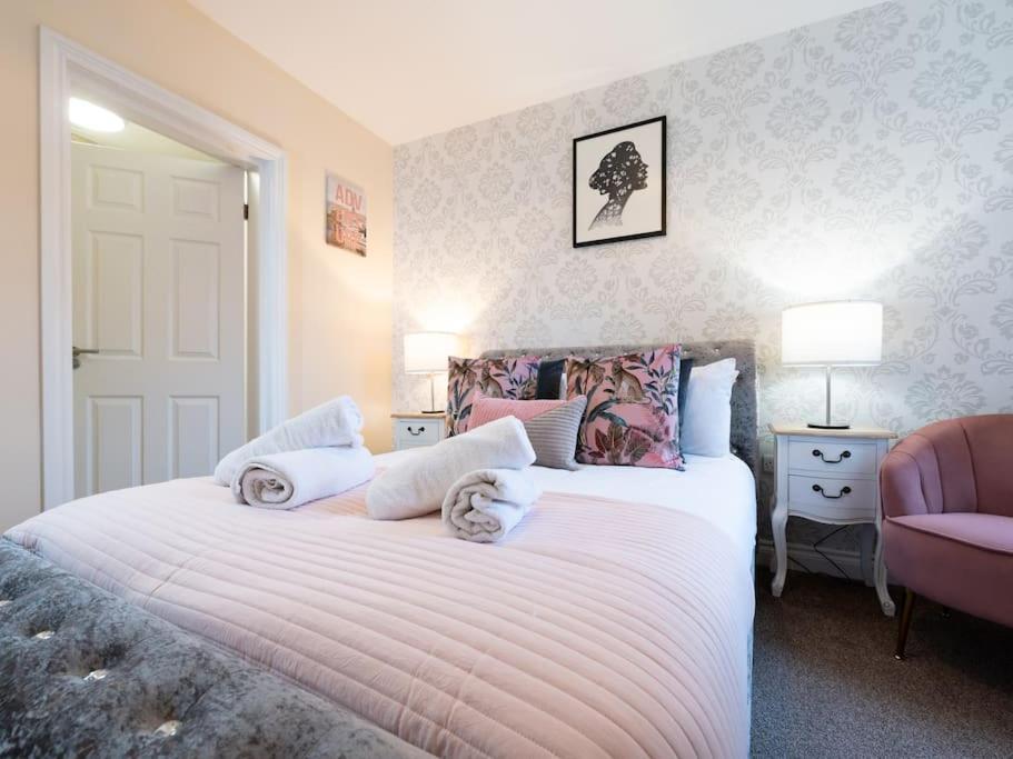 Huge 12 Bedroom Sleep 24 Luxury With 2 Hot Tubs