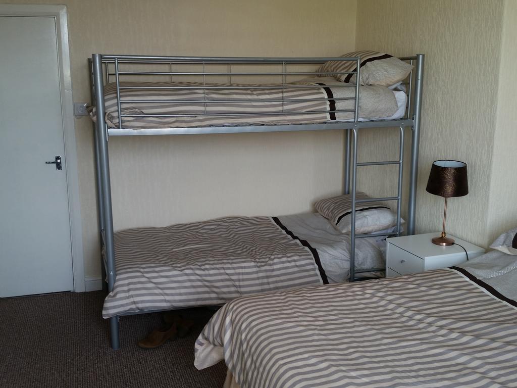 Acedale Apartment
