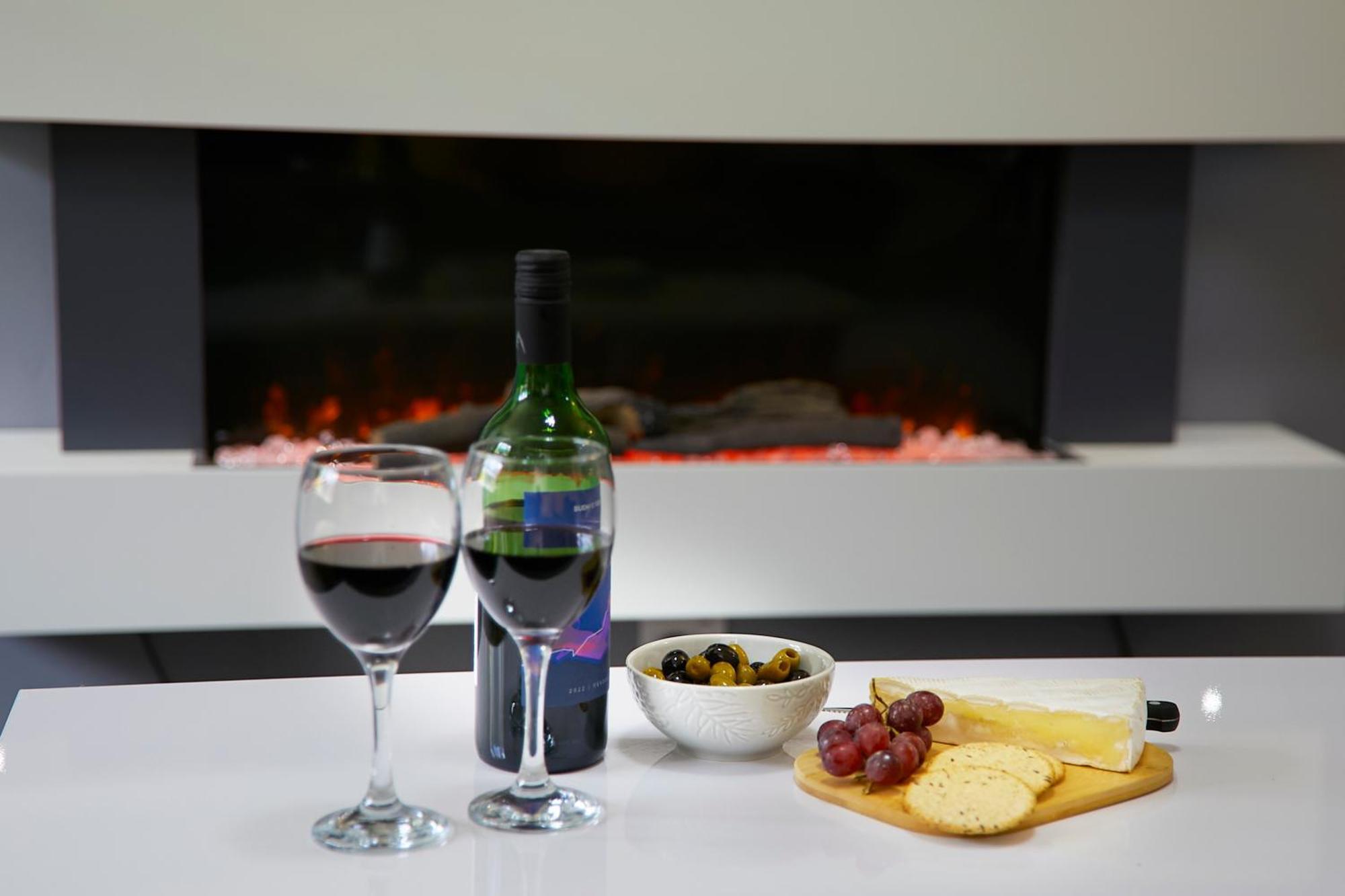 The Coach House Apartment, Dog Friendly With Patio Area, Yorkshire Coast Lets. *