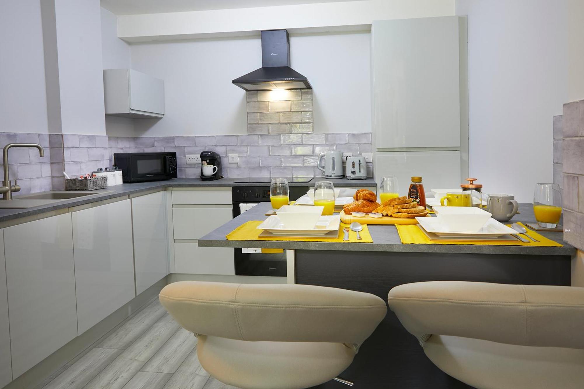 The Coach House Apartment, Dog Friendly With Patio Area, Yorkshire Coast Lets. * Scarborough