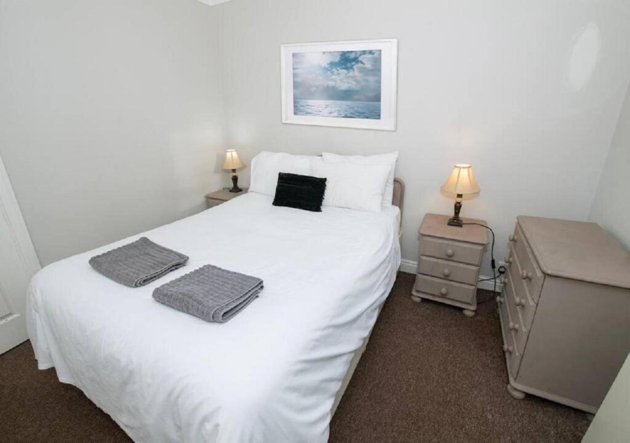 Apartment Cormorant - Beautiful 2 Bed With Sea Views Old Town *