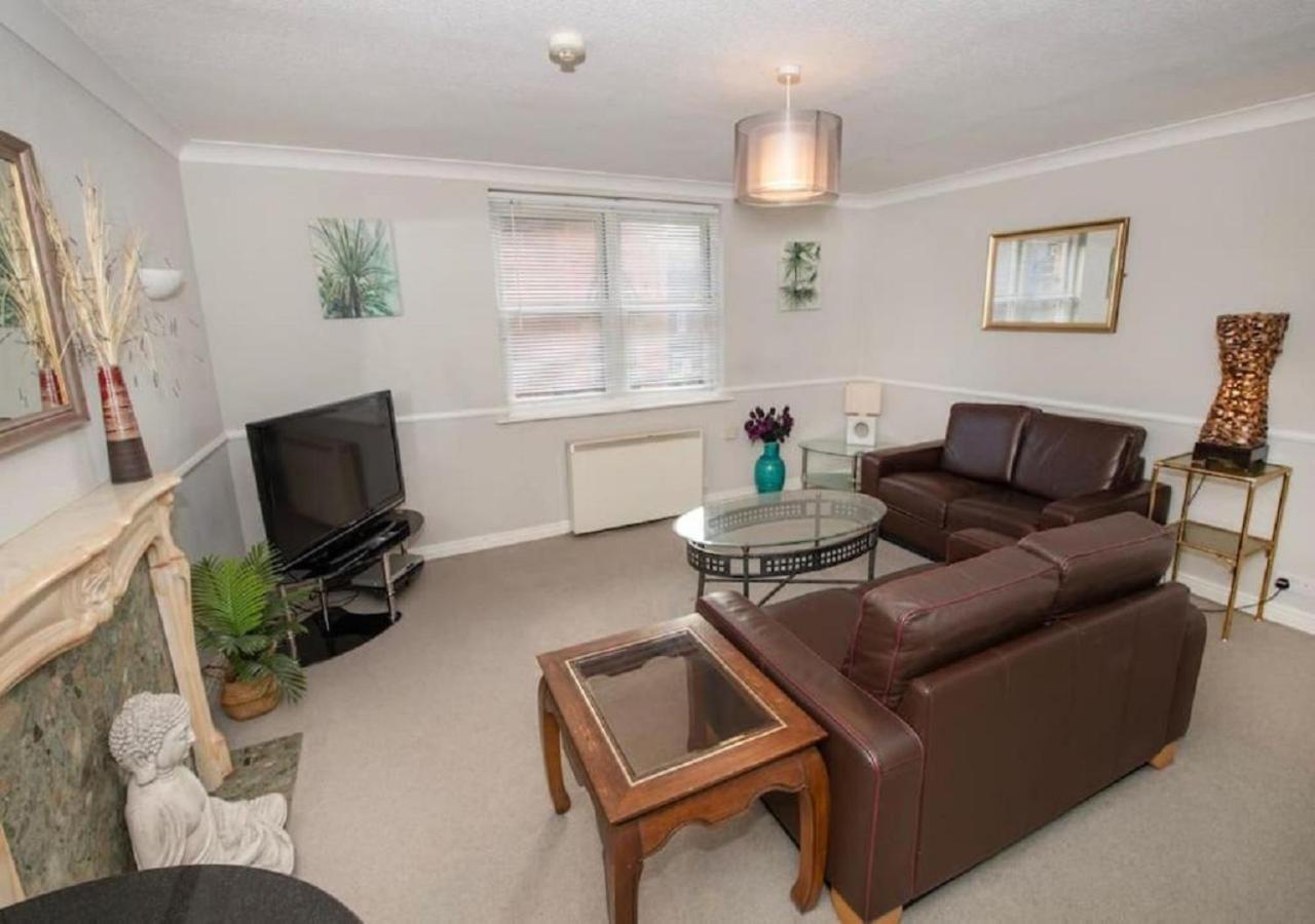 Cormorant - Beautiful 2 Bed With Sea Views Old Town Apartment