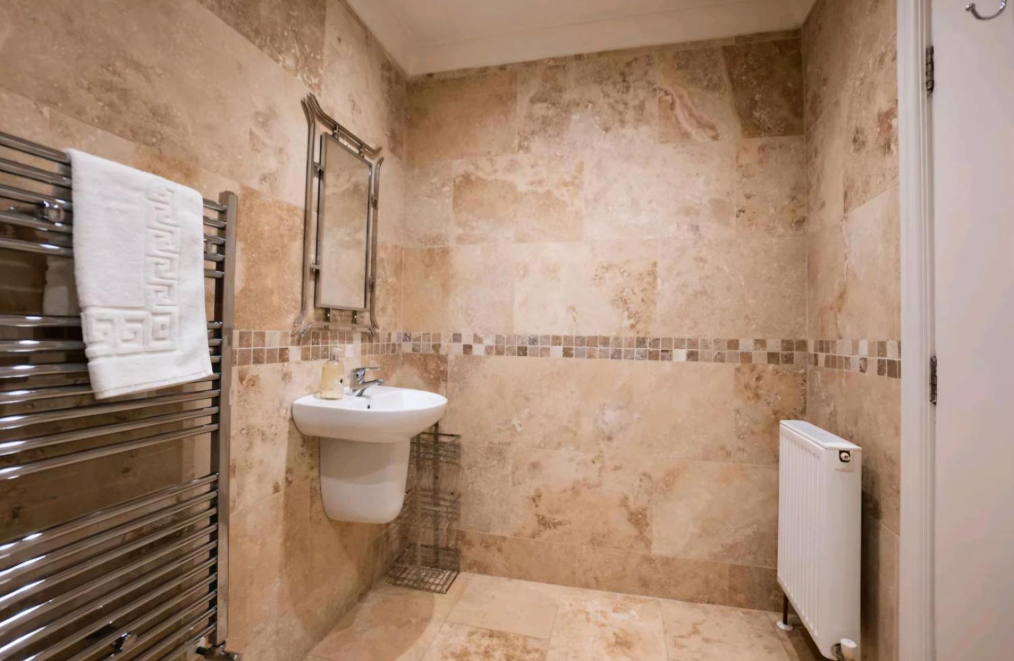 Stones Throw Apartment Scarborough