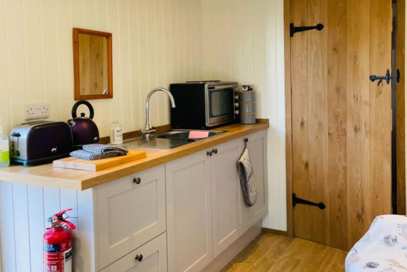 Apartment Shepherds Hut, West Ayton,