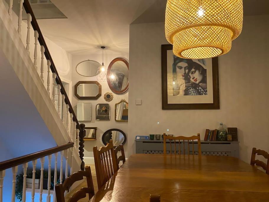 Vere House, 2, Spacious & Great Location Scarborough
