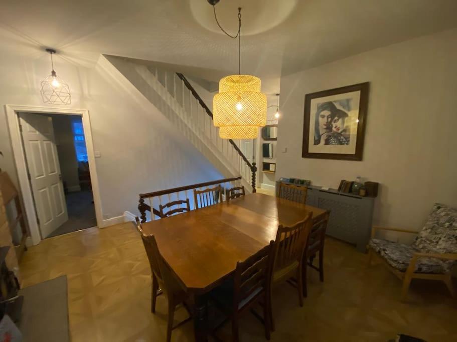 Vere House, 2, Spacious & Great Location Scarborough