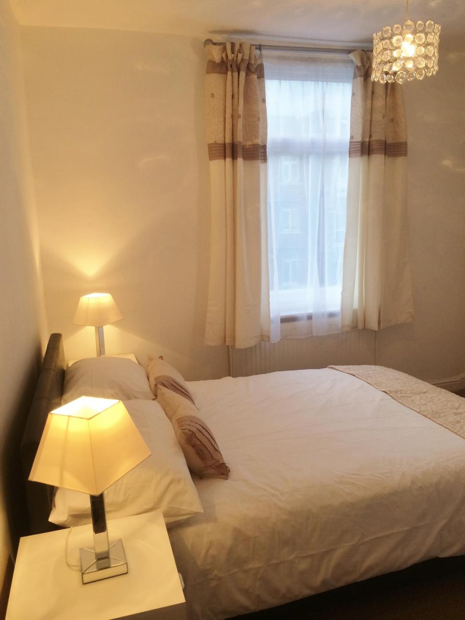 Bed & Breakfast Admiral 3*
