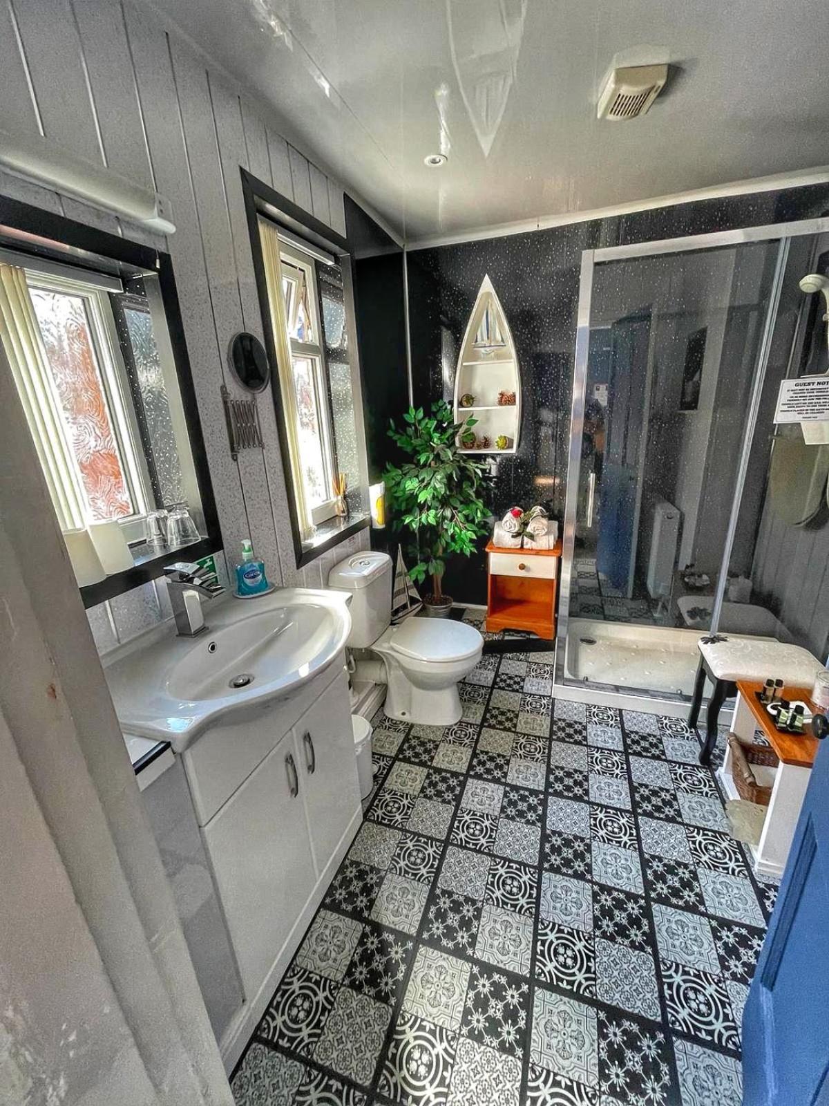 Guest house Atlanta 4*
