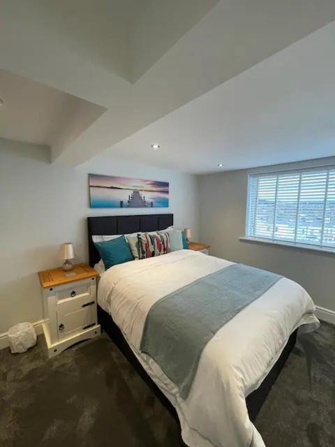 Penthouse Flat In Scarborough