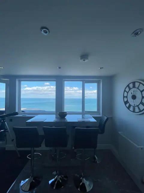 Penthouse Flat In *