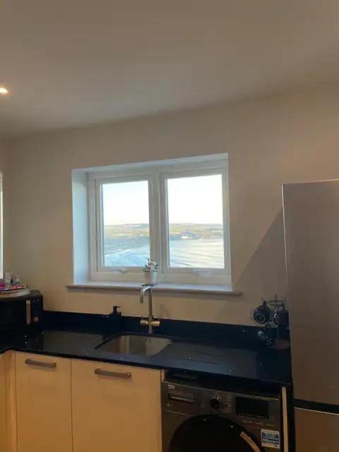 Spectacular 2 Bedroom Balcony Sea View Flat * Scarborough