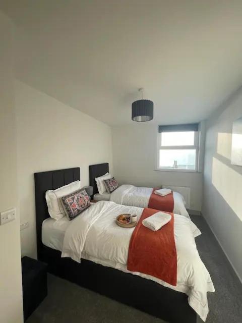 Apartment Spectacular 2 Bedroom Balcony Sea View Flat *