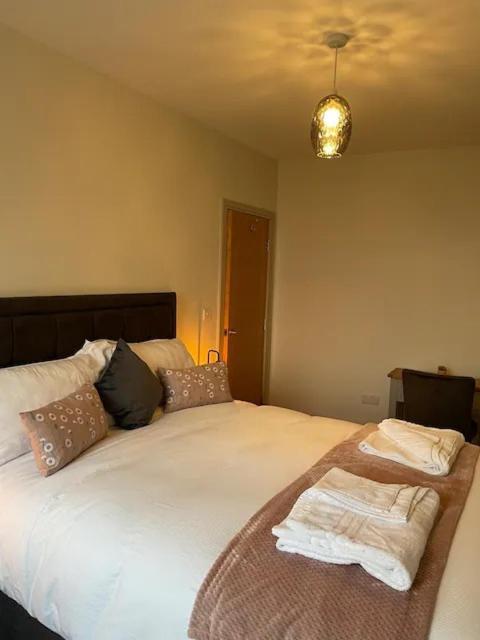 Superb 2 Bedroom Sea View Flat Apartment *