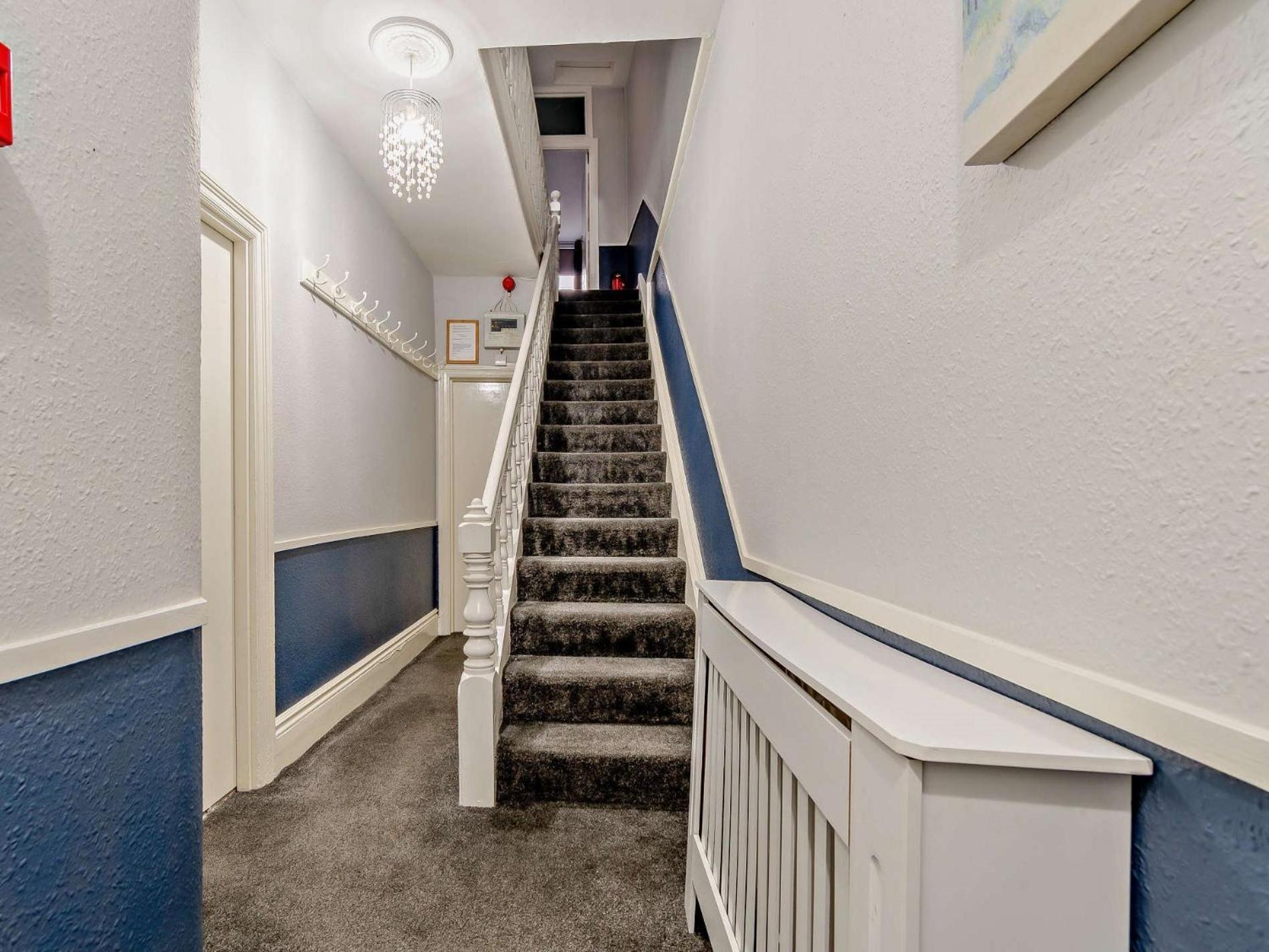 Holiday home 5 Bed In 93438