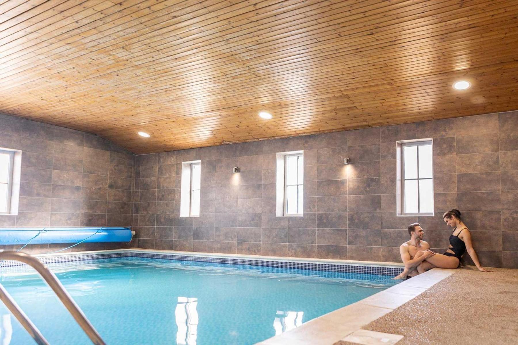 Killerby Old Hall With Hot Tub And Swimming Pool Holiday home Scarborough