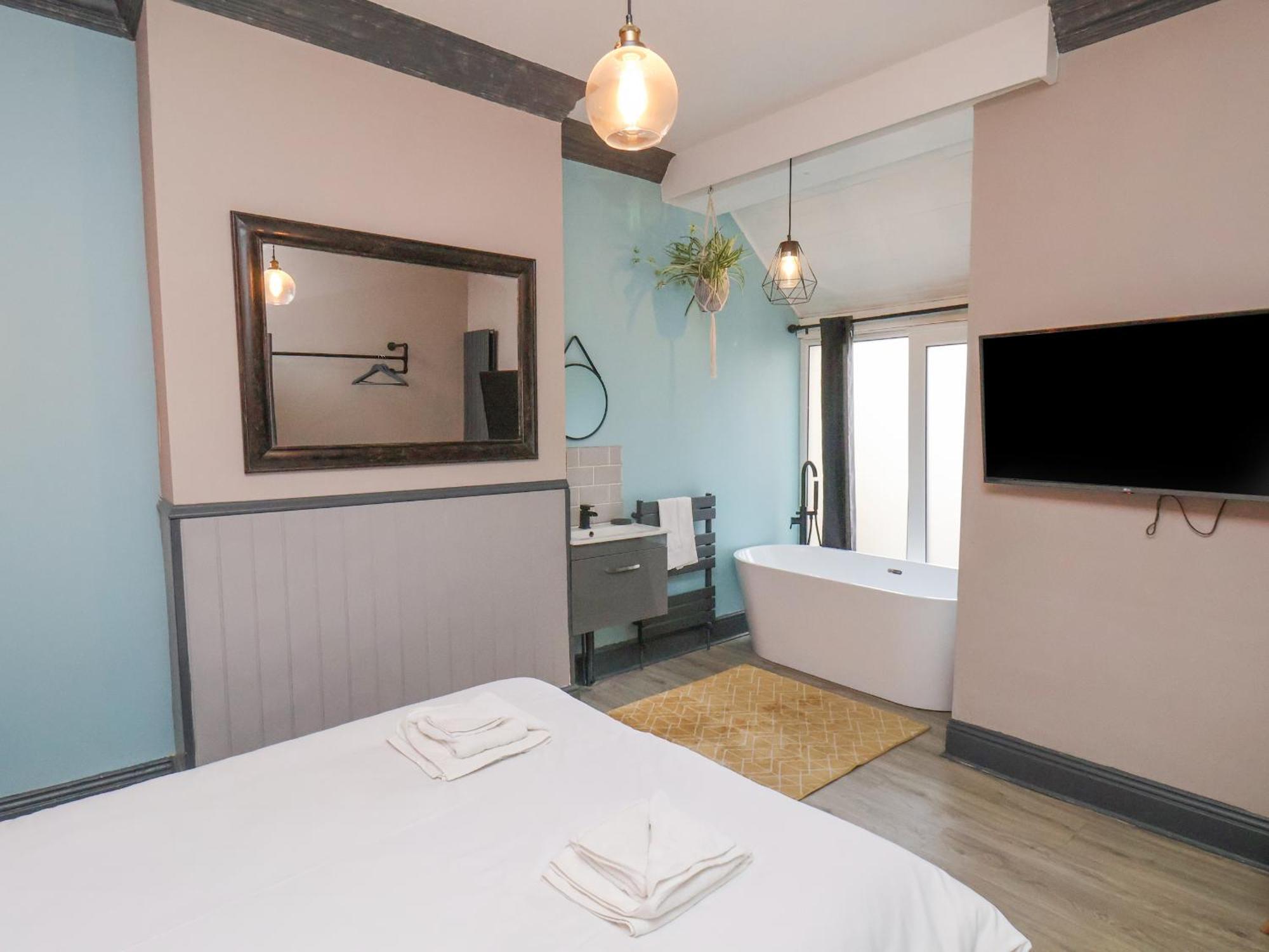32 Ashville Avenue Holiday home *