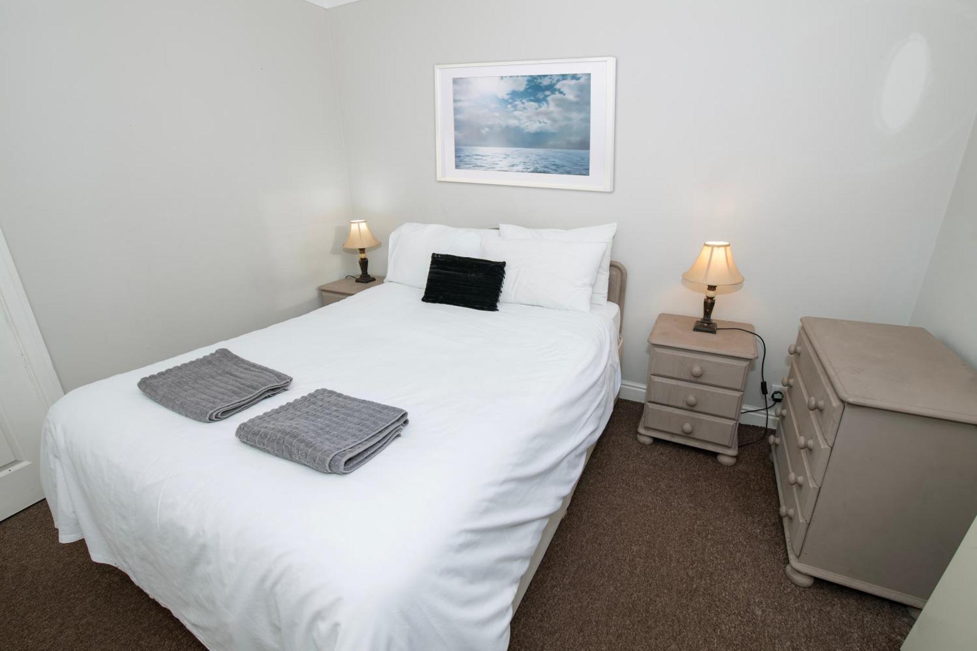 Apartment Kingfisher - Two-bed In The Beautiful Old Town