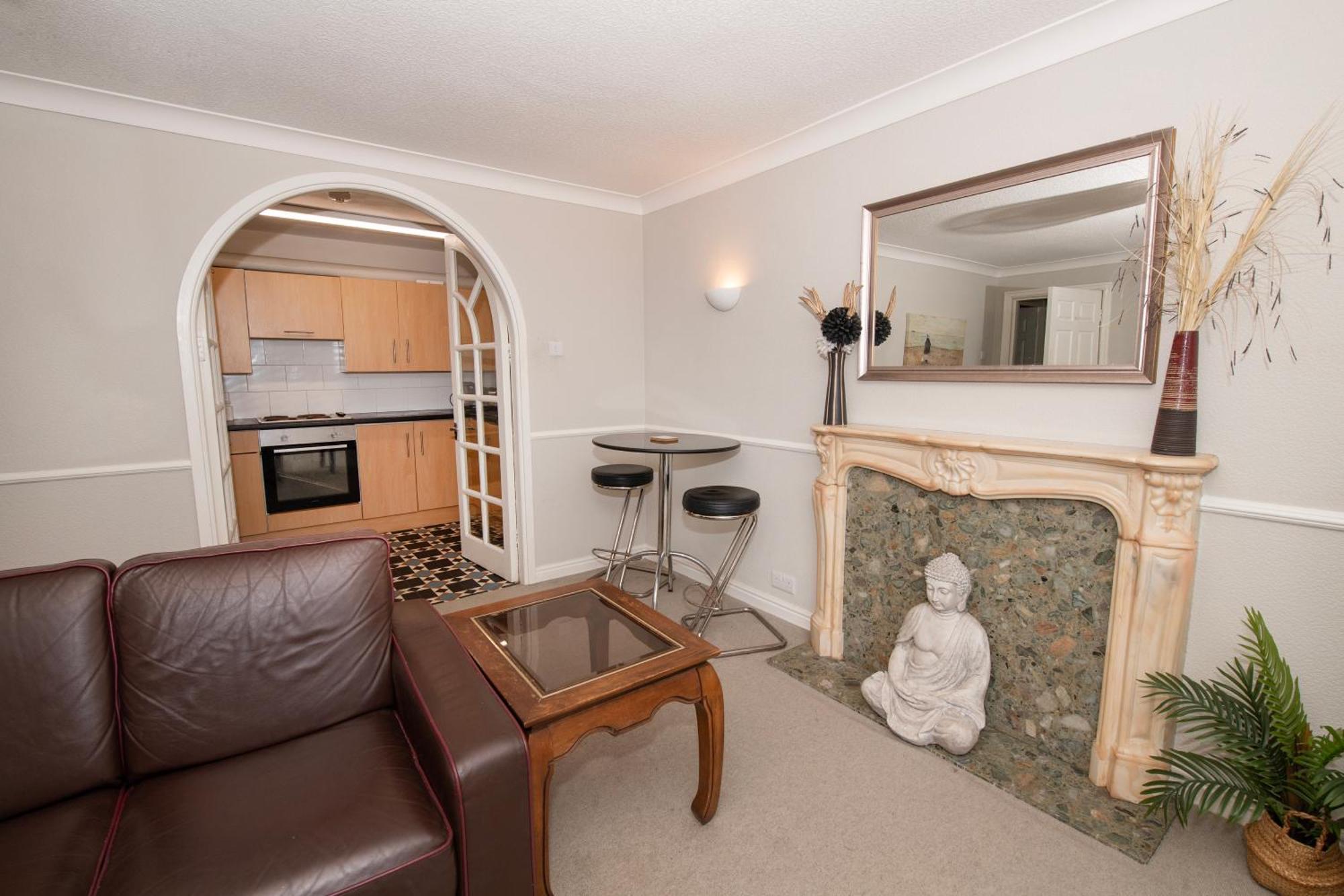 Apartment Kingfisher - Two-bed In The Beautiful Old Town Scarborough