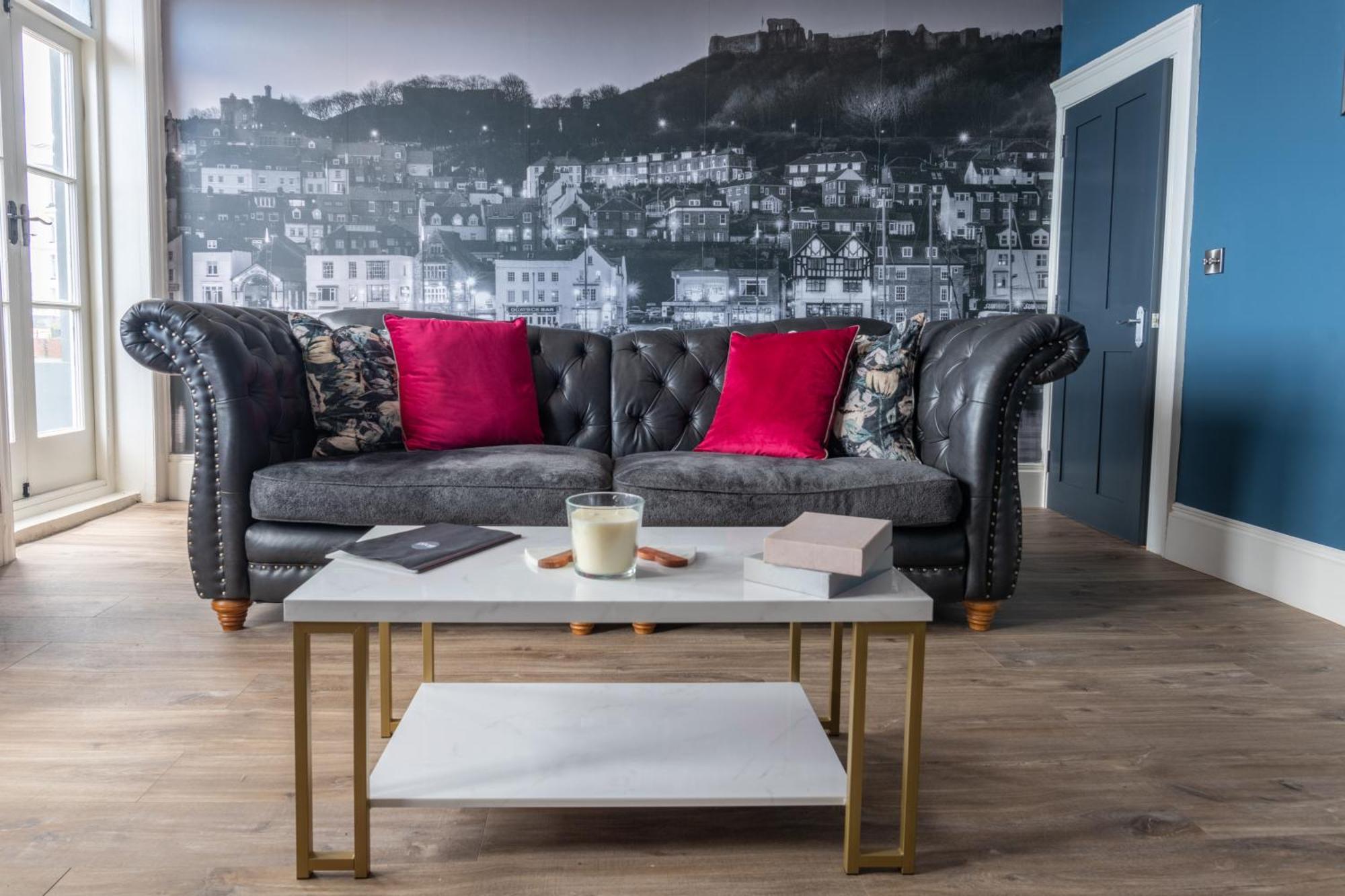 The Boat House Luxury Apartment