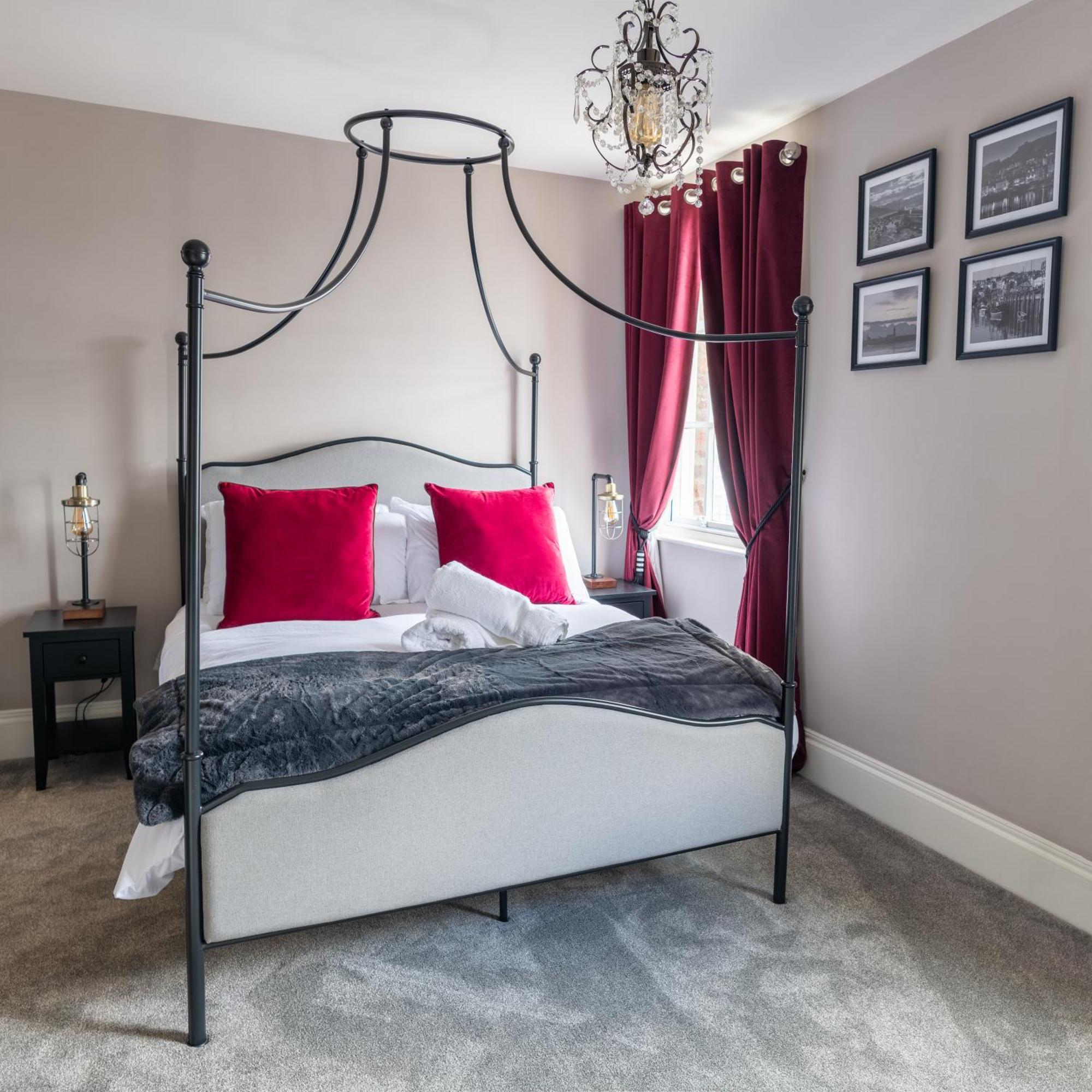 The Boat House Luxury Scarborough