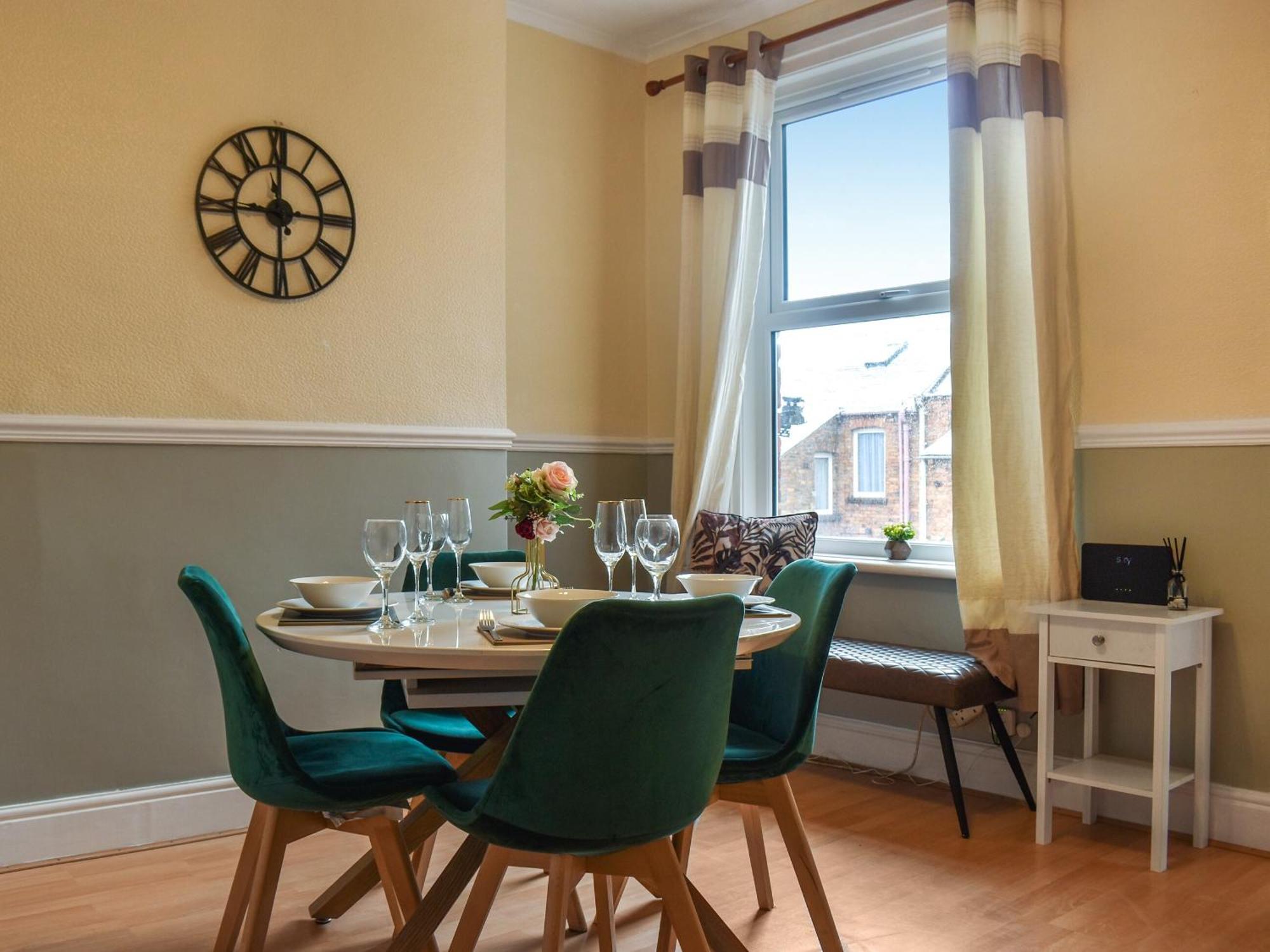 Elmville Holiday home