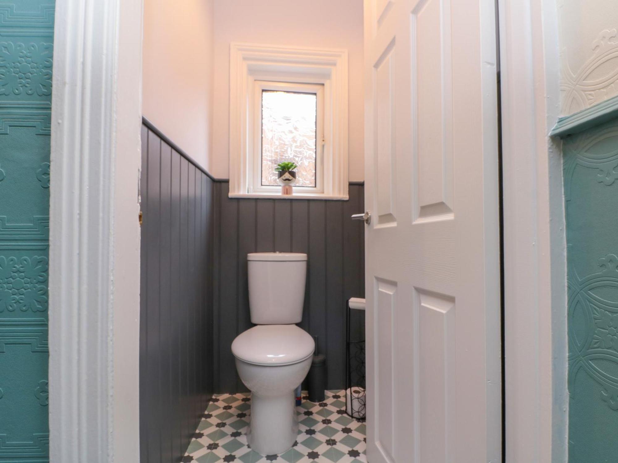 40 Ashville Avenue *