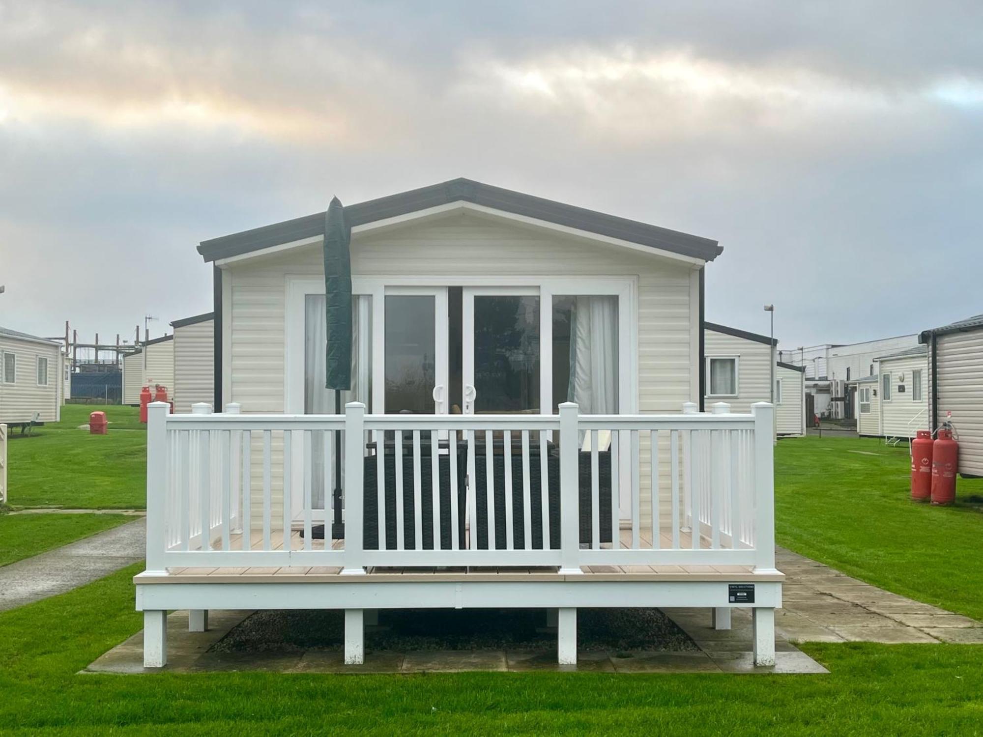 Surfside Bliss - Cayton Bay Park Caravan Apartment Scarborough
