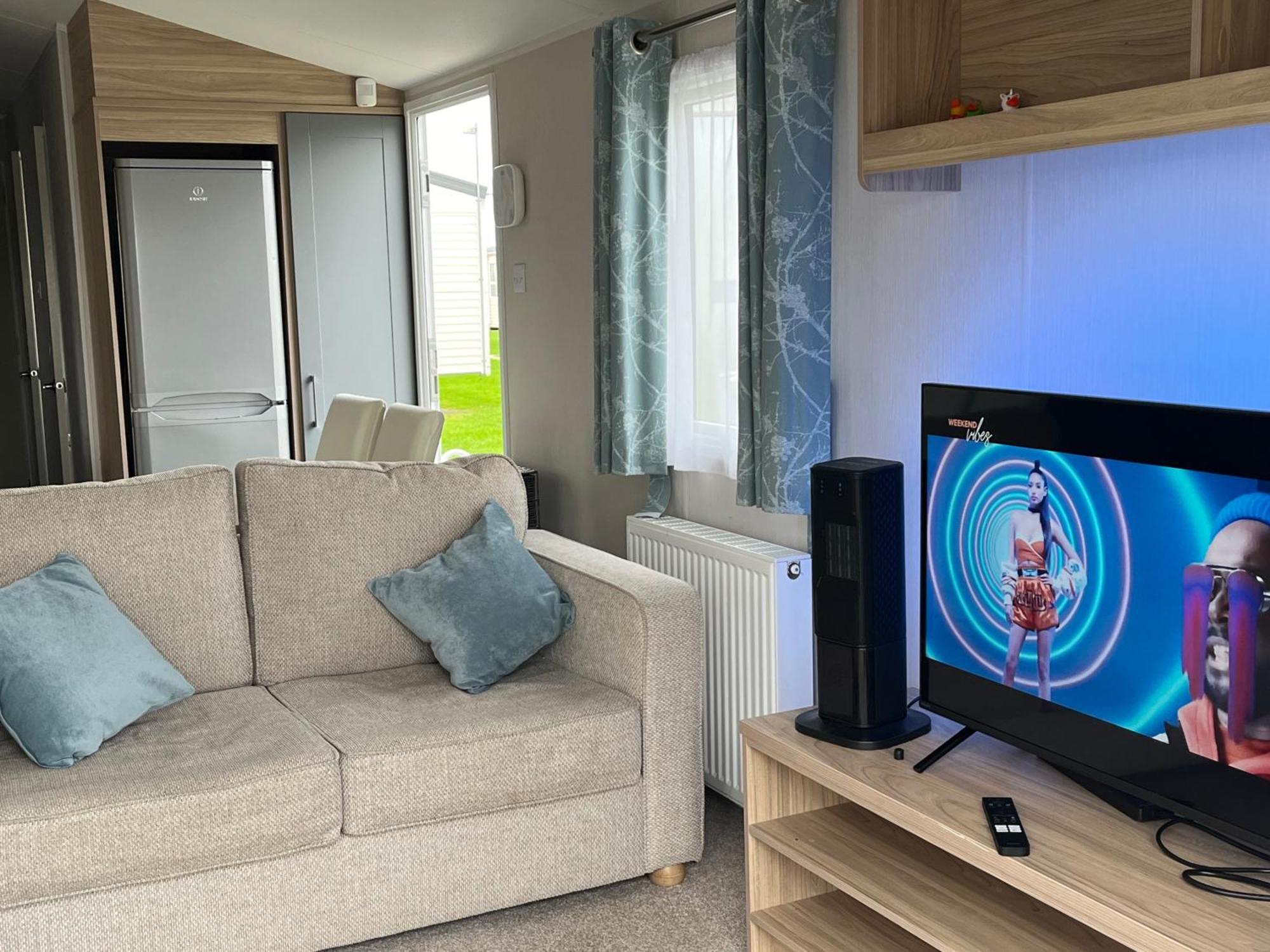 Surfside Bliss - Cayton Bay Park Caravan * Scarborough