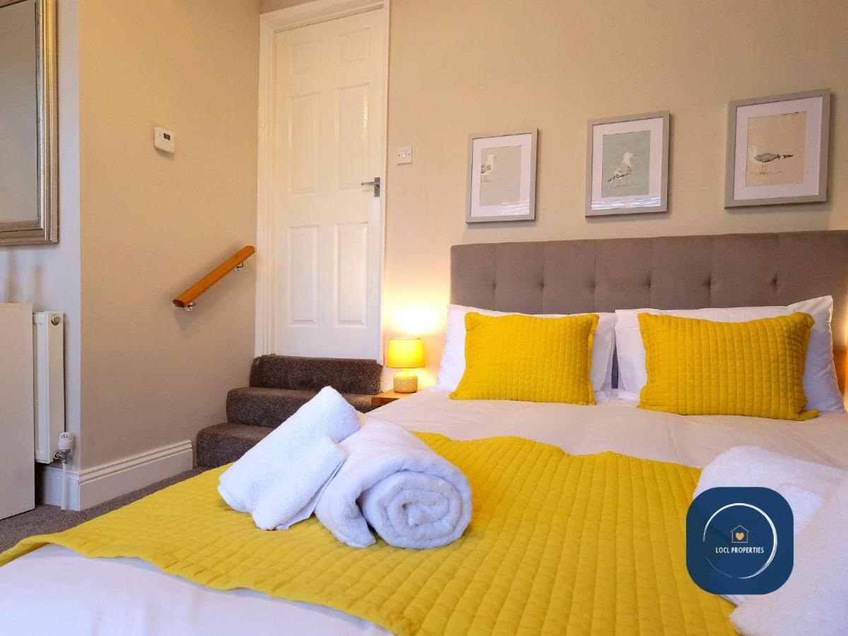 North Bay Cabin 1 Bedroom Near The Beach Apartment Scarborough