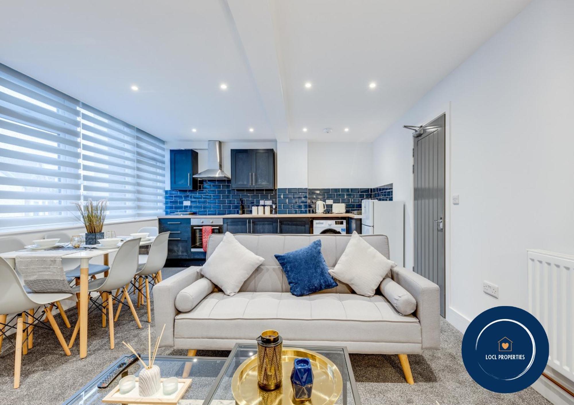 Raglan 3 - Central With Free Parking * Scarborough