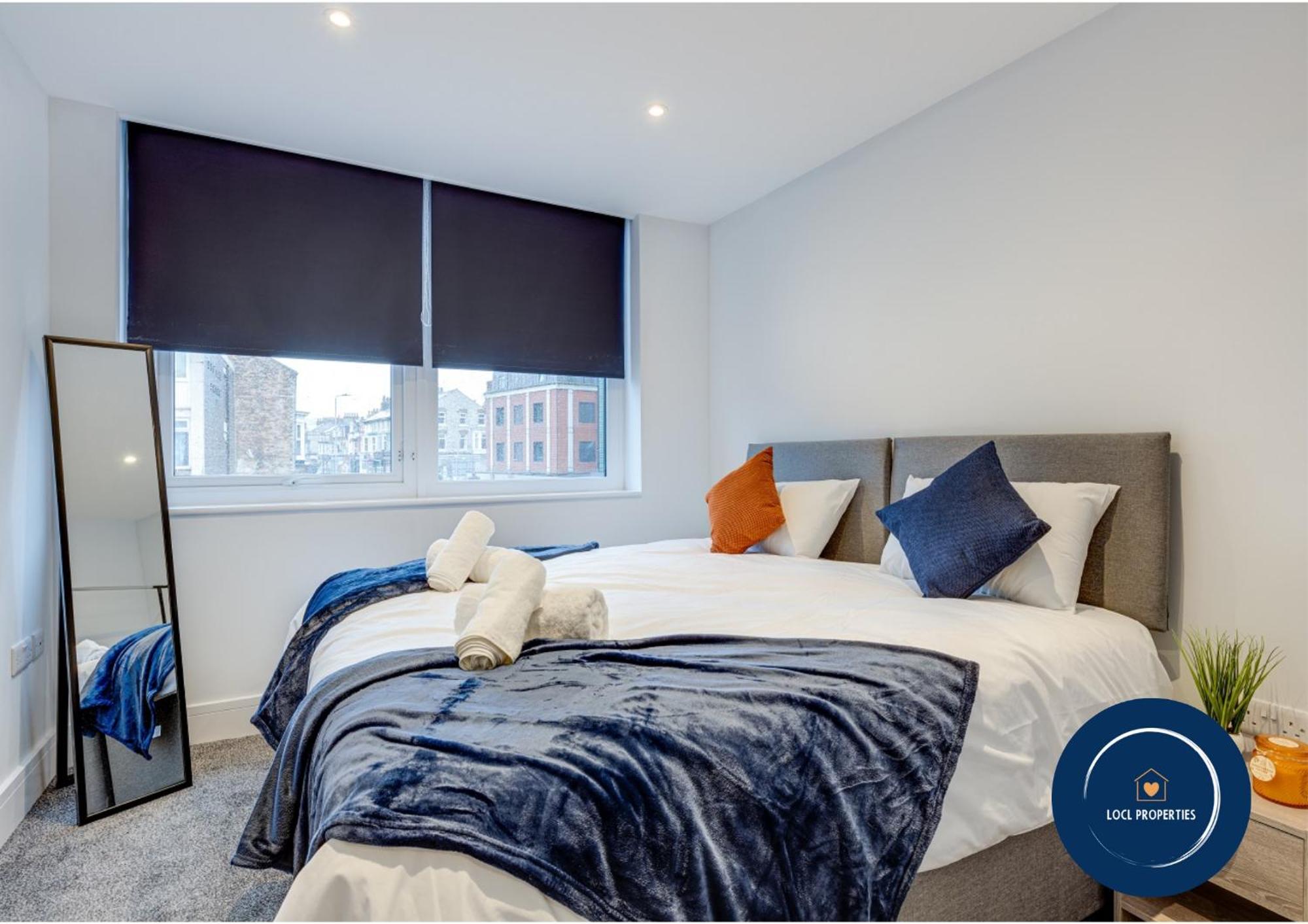 Apartment Raglan 3 - Central With Free Parking