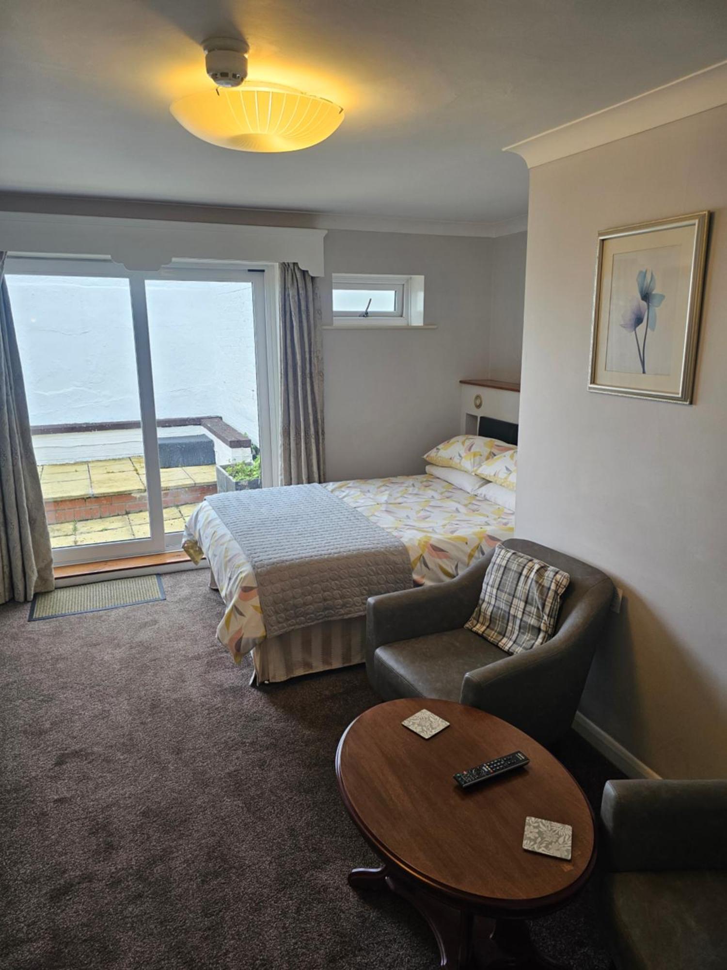 Castle By The Sea Guest house Scarborough