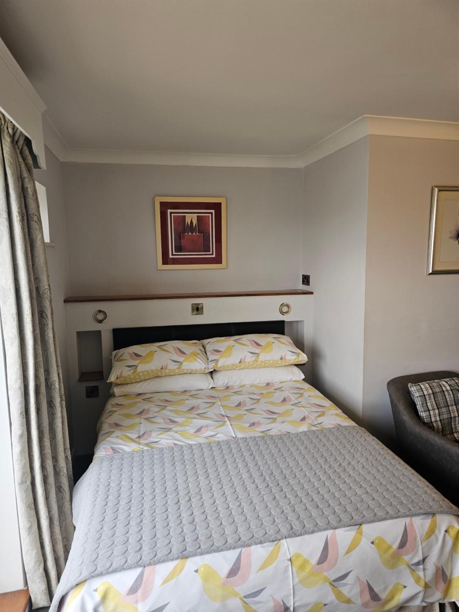 Castle By The Sea Guest house Scarborough