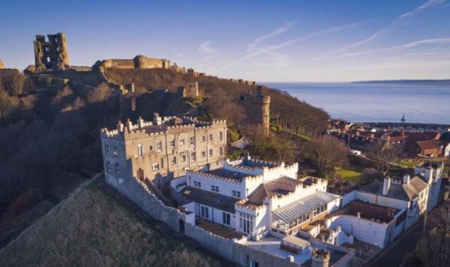 Castle By The Sea *