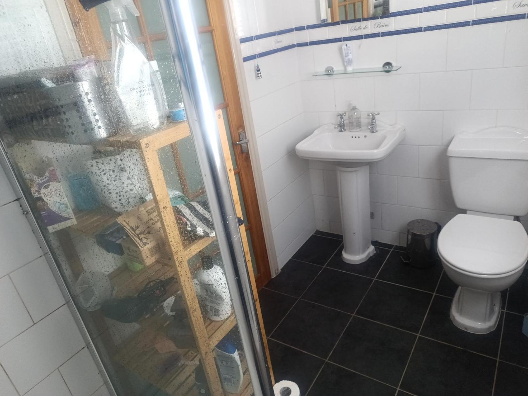 The Blue House - 3 Bed House With Parking Holiday home *