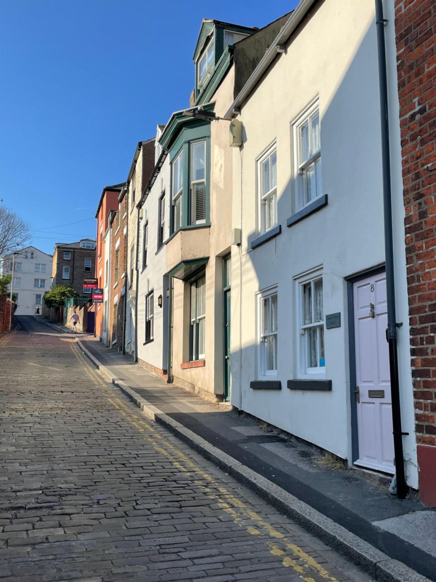 Gowland Cottage, Old Town, Holiday home Scarborough