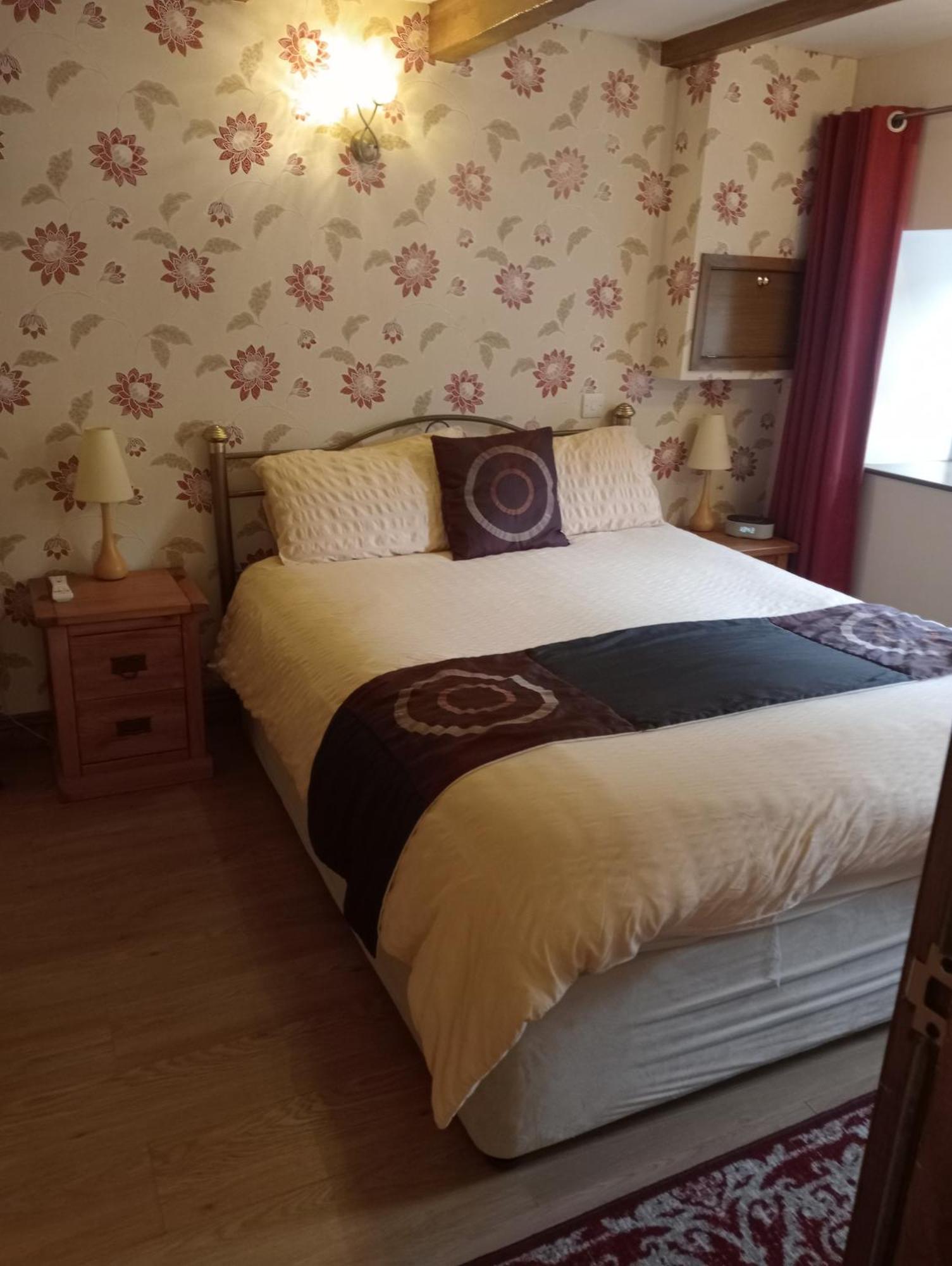 Larch Ruston Dog Friendly With Hot Tub Scarborough