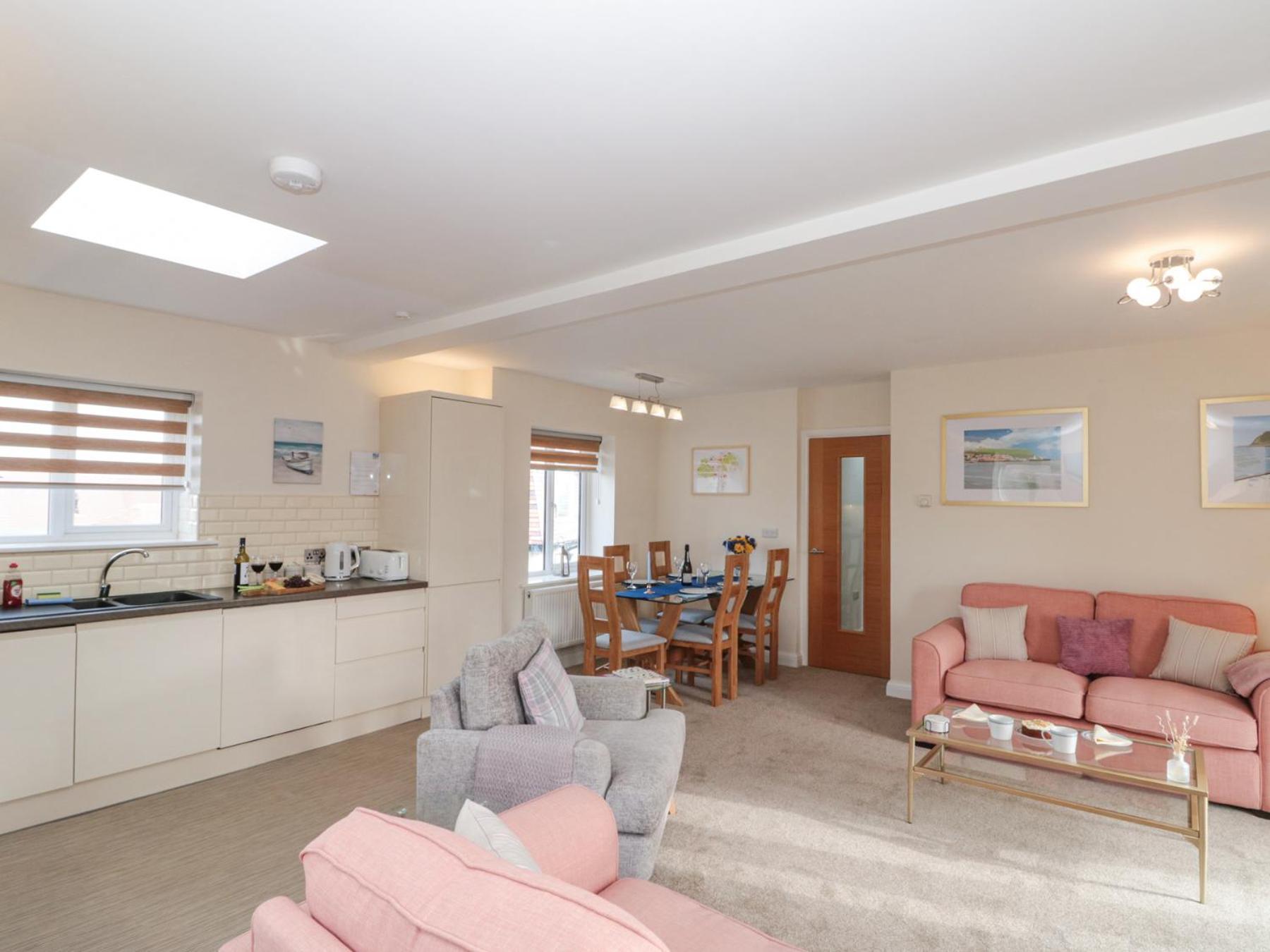 Weydale Avenue Apartment