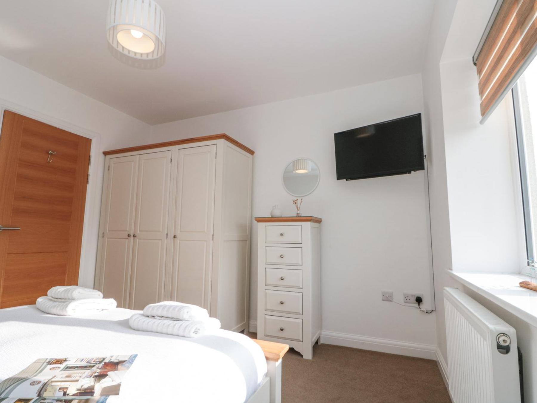 Weydale Avenue Apartment *