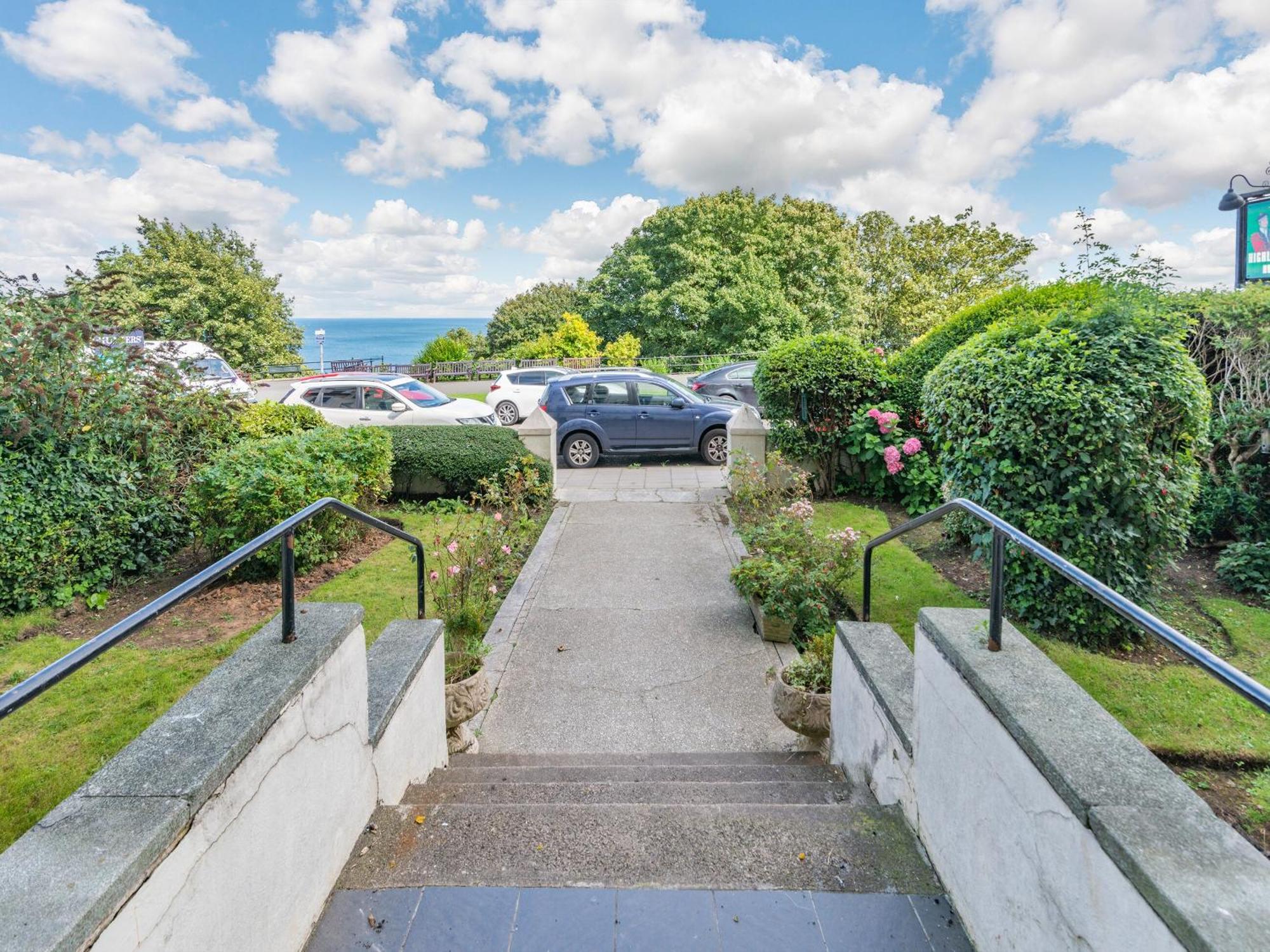 Sea View At The Oaklands Holiday home Scarborough