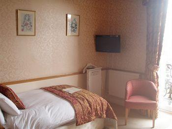 Hotel The Crescent 3*