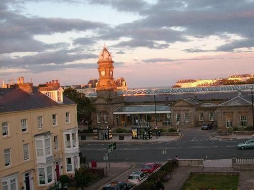 Admiral Hotel